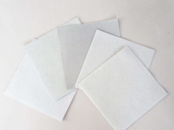 復合土工膜/一布一膜價格